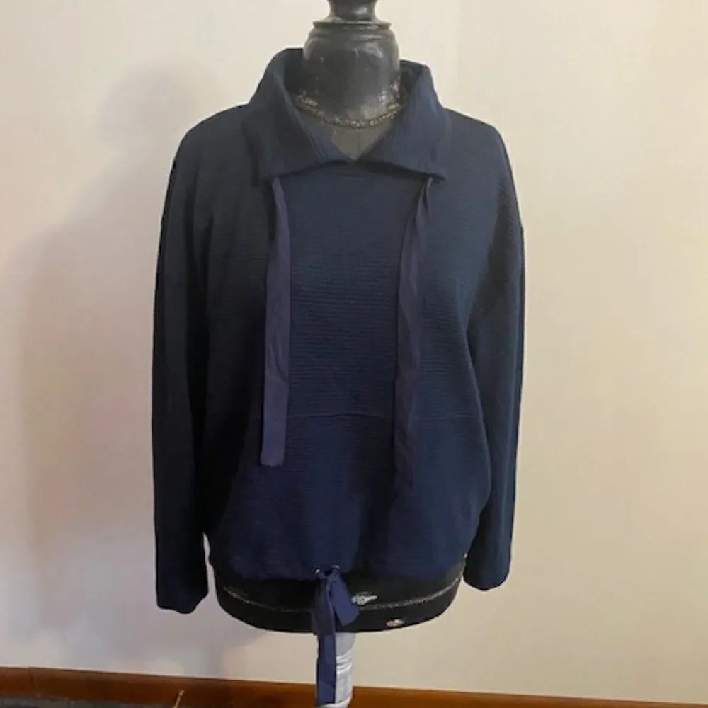 Club Monaco Navy Blue Waffle Knit sweatshirt Chandails, size XL